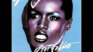 Watch Grace Jones Send In The Clowns video