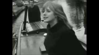 Watch Marianne Faithfull Paris Bells video