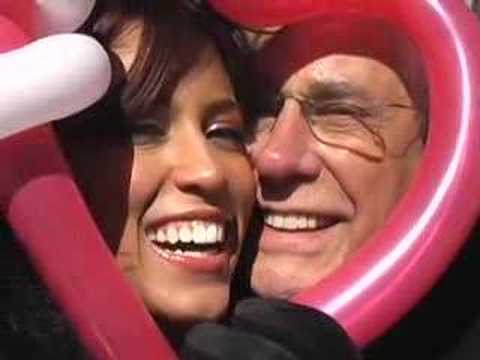 Senator Gravel Lobbies Obama Girl! The music video!