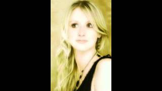 Honey Le Rose Rebecca Kelly