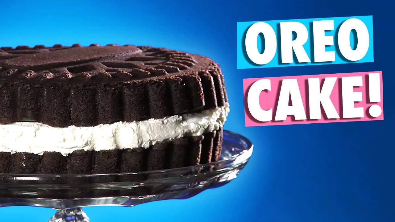Bake a Cake that looks like a Giant Oreo - YouTube