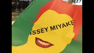 Issey Miyake: un mondo a colori - Made by Marziaschiano.com