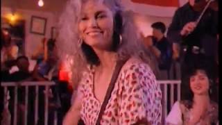 Watch Emmylou Harris Crescent City video