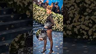 Lisa At Met Gala - 2025