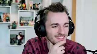 Essayer De Ne Pas Rire De Squeezie