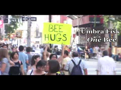 FREE HUGS with a BEE!