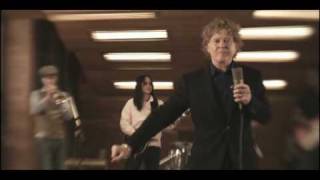 Watch Simply Red Go Now Single Version video