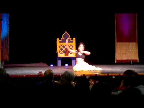 Holi 2014 Radha on the dance floor Namak ishq & fevicol