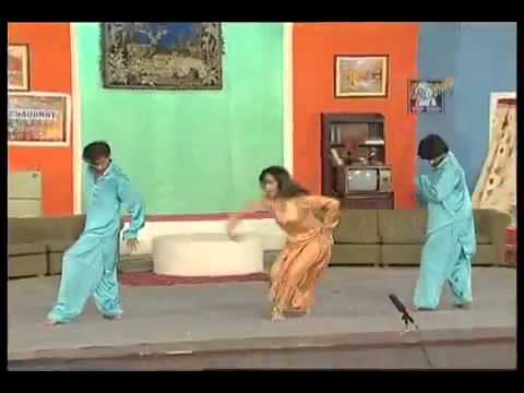 Deedar Hot mujra Ranjhan way Teri deed Karan