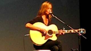 Watch Chely Wright Like Me video