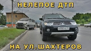 Видео Красноярск. ДТП на перекрестке улиц Шахтеров и Спандаряна от Роман Романов, улица Спандаряна, Красноярск, Россия