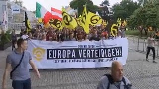 Avusturya'da göçmen karşıtı protesto
