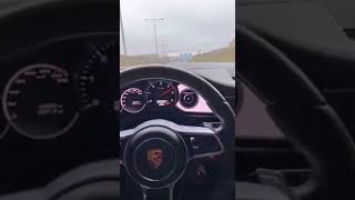 Porsche 300 Km Hız Otoban Gündüz Snap Story