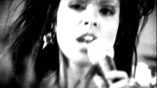Watch Gabby Villanueva Mundos Diferentes video