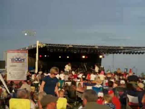 Barlight-Charlie Robison 4th of july