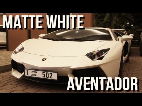 Matte White Lamborghini Aventador LP7004