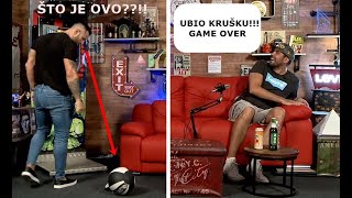 Erko Jun Smrvio Krušku - Doslovno