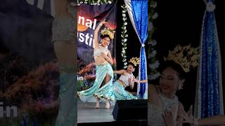 Dancing Thai