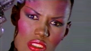 Watch Grace Jones Living My Life video