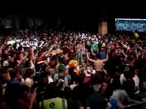Dan Deacon dazzling human spiral