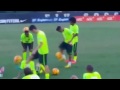 Neymar Humilla a Robinho con esta habilidosa exhibición con el balón