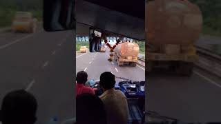 Anukool travels Mumbai to Diu over taking Anukool travels Mumbai to Diu over taking