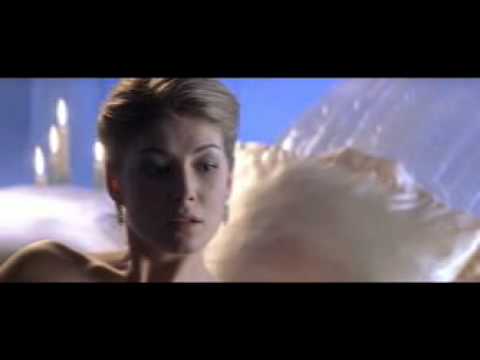 James bond die another day sex scene picture