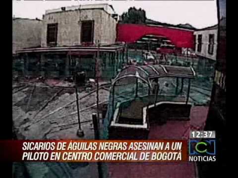 Kontraktubeks de las huellas de los granos sobre la persona