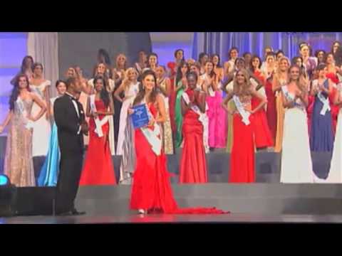 Nicole Huber en el Miss Internacional 2012