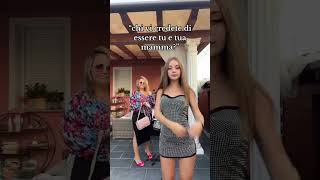 Divertimento Alla Moda Tra Mamma E Figlia