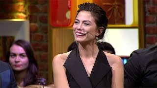 Beyaz Show - Demet Özdemir Çok Zengin Olsa, Fakir Bir Genç Ona Aşık Olsa Nasıl Davranırdı?