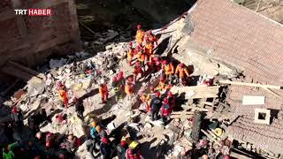 TRT Haber, Elazığ'da depremin yol açtığı hasarı ve kurtarma çalışmalarını havada