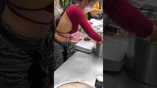 The hottest Roti Lady in Bangkok - Chocolate Roti / Sala Daeng BTS Station #shor