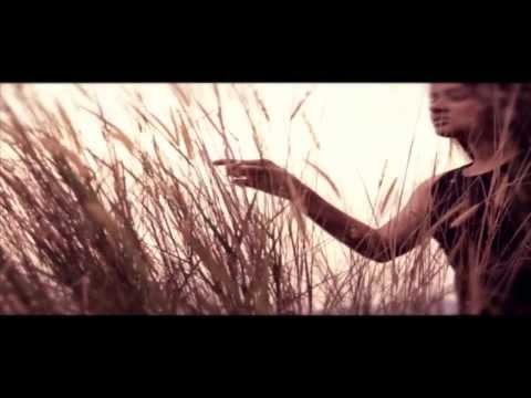 Sollamale Kan Mun Thonrinai - Dhilip Varman+suraen