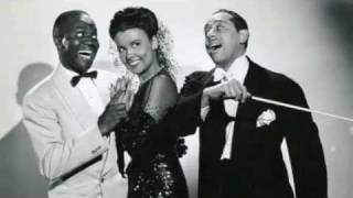 Watch Lena Horne Out Of Nowhere video