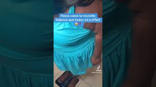 Hawa Ce La Nouvelle Balance Que Loulou Lui A Offert