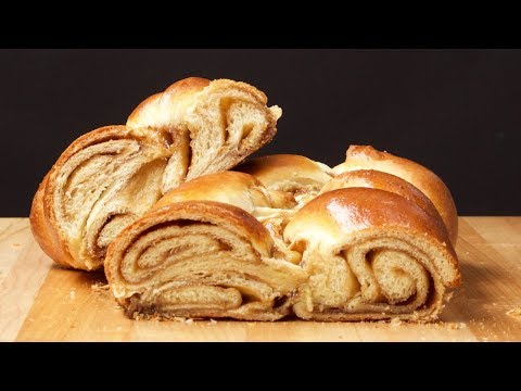 VIDEO : cinnamon roll challah recipe (no bowl) - ingredients dough 3 1/2 cups flour 2 eggs (and 1 more for egg wash) 2 1/4 teaspoons active dry yeast (1 packet) 3 tablespoons ...