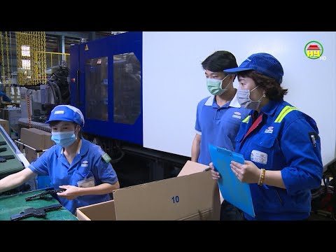 Các doanh nghiệp trên địa bàn huyện Khoái Châu ổn định sản xuất, chủ động phòng chống dịch bệnh.