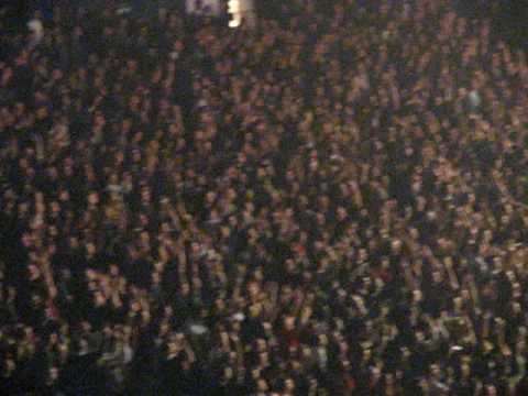 Depeche Mode Tour of the Universe Vienna - Hole To Feed