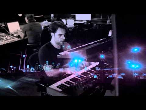 Скачать песню record club online radio swedish house mafia greyhound