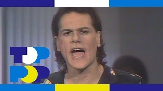 Watch KC  The Sunshine Band Give It Up video