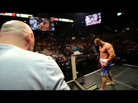 UFC 160: Dos Santos vs. Hunt Weigh-In Highlight