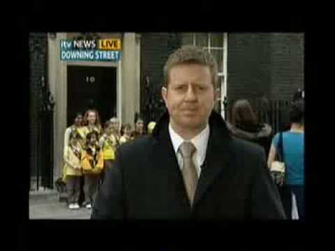 ITV News at 130 Katie Derham Nina Hossain itv lunchtime news