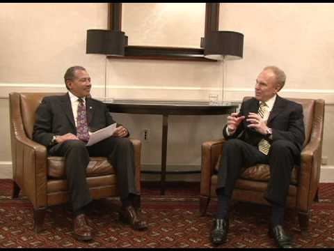 Roger+Staubach's+Alma+Mater brown as the roots of staubach s football legacy were honored during ...