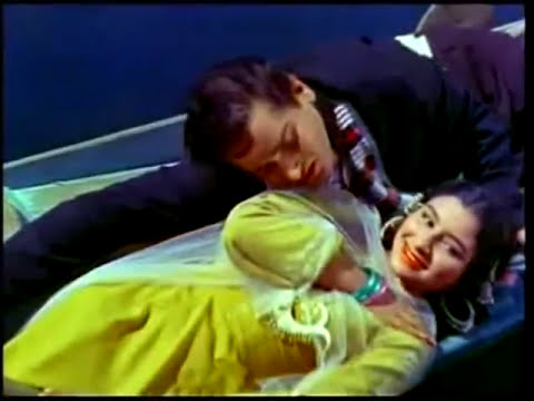 deewana hua badal.. film kashmir ki kali