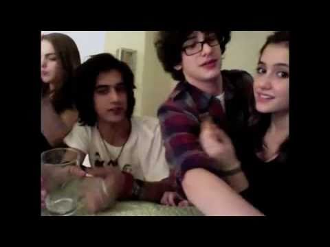 Avan Jogia Ariana Grande Matt Bennett Leon Thomas Elizabeth Gillies 