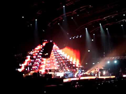 DEPECHE MODE @ Hole To Feed (Arena Zagreb)