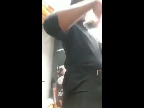 #shorts How to tie an apron. Food Service Cop Vol. 1