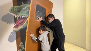 Yusuf Enes ve Fatih selim illüzyon müzesinde ters eve girdiler dinozorla oynadıl