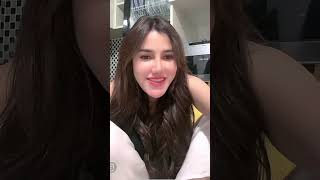 Oza Luthfia Hot Lagi Santai Aja I Mulus